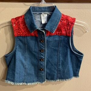 Youth girls stretch denim Vest with red sequins shoulders  button front 10/12 MC
